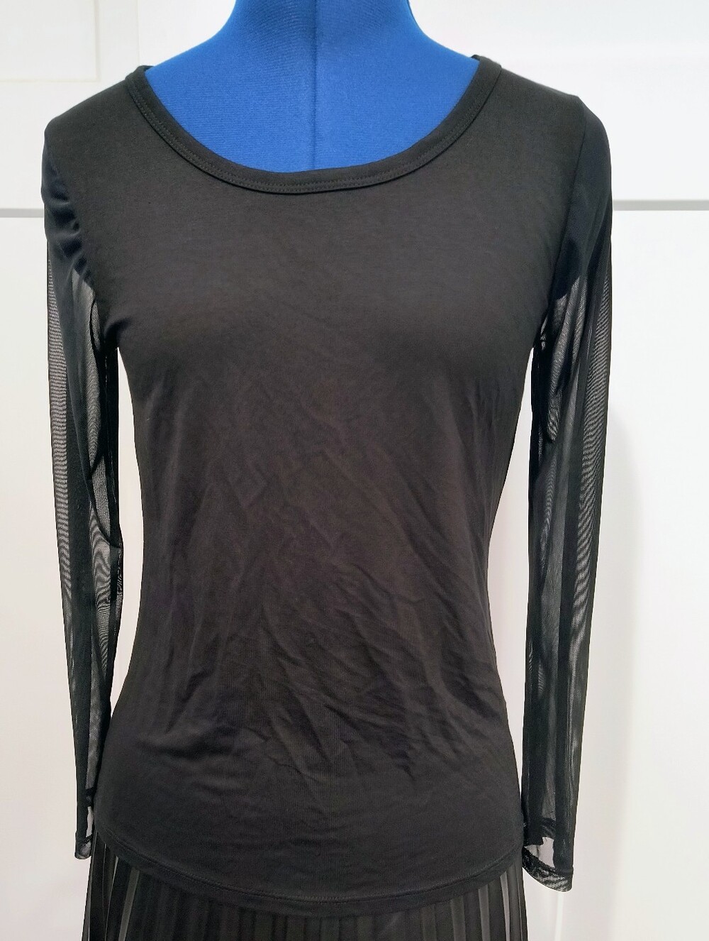 Willow Black Long-Sleeve Sheer Mesh Sleeve Top